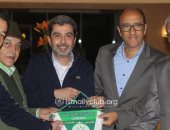 مجلس الرجاء المغربى يزور بعثة الإسماعيلى ودرع خاص للنادى