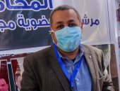 محامون يرتدون "كمامات" أثناء التصويت فى انتخابات النقيب وأعضاء المجلس..صور