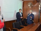 جامعة القاهرة تجرى أول تجربة للتعليم الإليكترونى بعد تعليق الدراسة.. صور