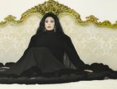  لوحة فيفى عبده تعرض للبيع فى لندن.. اعرف سعرها 