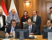 وزير التعليم العالى يتابع انتظام الدراسة بالجامعات من خلال التعليم عن بعد