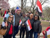 المصريون في الولايات المتحدة يدعون ترامب وإثيوبيا لاستمرار مفاوضات سد النهضة.. الجالية تنظم وقفة تضامنية أمام البيت الأبيض مع حقوق مصر المائية.. وكينيون ينضمون للوقفة مؤكدين: المياه حق الجميع.. صور