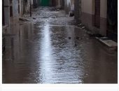 أهالى قرية تاج العز بالدقهلية بستغيثون بعد غرق القرية بمياه الأمطار 