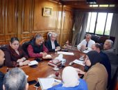 محافظ القليوبية يناقش استعدادات المحافظة لمواجهة فيروس كورونا