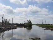 أهالى بحر البقر يواصلون استغاثتهم: منسوب المياه يزداد بسبب انهيار الجسر