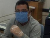 نقابة الصحفيين تسلم كمامات وجوانتيات لموظفيها وتركب جهاز بصمة العين   