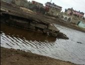 أهالى قرية طراد بمحافظة الدقهلية يشكون تراكم مياه الأمطار