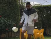 فراعنة الأوليمبى يتحدون الملل.. طاهر يستعرض مهاراته ويتحدى رمضان صبحى