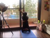 باليوجا.. ناهد السباعي تواجه الحجر الصحي فى المنزل بالرياضة.. فيديو