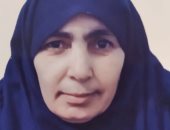 حمدية أم مثالية من شمال سيناء.. تحدت الجهل والسرطان بالعمل وتعليم الأبناء.. تعلمت القراءة من فصول محو الأمية.. ساعدت زوجها بصناعات حرفية فى المنزل من أجل تربية الأولاد.. أبناؤها 4 بينهم طبيب و2 يدرسان بالطب