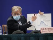 رئيس بعثة الصحة العالمية بالصين: لا يوجد شخص آمن من كورونا حتى الشباب 