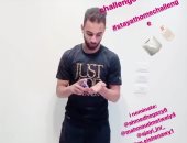 عمرو السولية يشارك في تحدي كورونا ويدعو آجاي ومتولي والشناوي