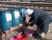  بـ"جردل مطهرات".. مبادرة تعقيم ضد فيروس كورونا بقرية الجديدة فى الشرقية