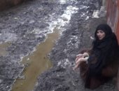 غرق شوارع قرية كفر الوكالة بشربين بمياه الصرف والأهالى يستغيثون بالمسئولين