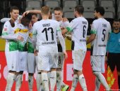 مونشنجلادباخ يفوز على لايبزيج 1-0 ويحرمه من صدارة البوندزليجا