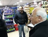 محافظ بورسعيد يتابع تنفيذ قرار غلق المحلات والمطاعم والكافتيريات ويحذر المخالفين للتعليمات
