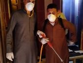 قارئ يشارك بصور لتعقيم المساجد وشوارع قرية نزة بأسيوط ضد فيروس كورونا