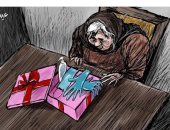 كاريكاتير صحيفة سعودية.. "الكمامات" أفضل هدية للأم في عيدها