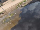سيبها علينا.. أهالى دمياط يشكون من تراكم مياه الأمطار بالشوارع .. صور