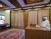 محمد بن راشد يحضر أول يوم دراسى عن بعد فى مدارس الإمارات..صور