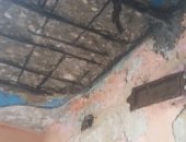 قارئة تستغيث لترميم سقف بيتها المتصدع بسبب الأمطار بالجيزة