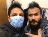 محمد فاروق ينشر صورة بالكمامة بصحبة إبراهيم سعيد