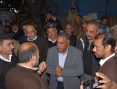 محافظ مطروح يشدد على الالتزام بإغلاق المحلات والمقاهي خلال فترة المساء