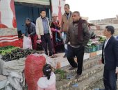 صور.. فض أسواق محافظة الشرقية وتعقيم الشوارع ضد فيروس كورونا