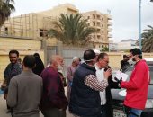 صور.. فرق الشباب المتطوعين يواصلون معركة الوعي ضد فيروس كورونا بمطروح