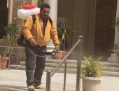 كنائس الإسكندرية تنفذ قرار الغلق وحملات لتعقيمها بالمطهرات ..صور