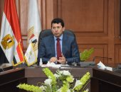 وزير الرياضة يجتمع مع اللجنة العليا لمراكز الشباب لمواجهة كورونا
