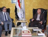 النقل تخطط لتشغيل خط سكة حديد لربط الغردقة والأقصر لخدمة حركة السياحة