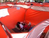 الفلبين تؤوى المشردين فى خيام معقمة لمنع إصابتهم بفيروس كورونا.. فيديو