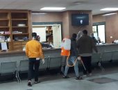 صور.. تطهير وتعقيم مستشفى جامعة الأزهر التخصصى لمنع انتشار فيروس كورونا