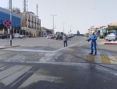 تعقيم شوارع مدينة رأس غارب بالبحر الأحمر للوقاية من "كورونا".. فيديو وصور