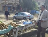 صور.. إخلاء سوق الركابية بكفر البطيخ فى دمياط لمواجهة فيروس كورونا