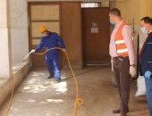 تطهير مركز التطوير التكنولوجي ومدارس الغربية للحد من انتشار فيروس كورونا