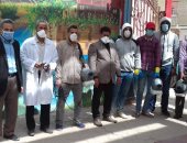 صور.. محافظة سوهاج : استمرار حملات التطهير والتعقيم وتوزيع الكمامات على العاملين