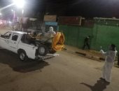 رئاسة مركز الخارجة تنفذ أعمال التعقيم للشوارع وواجهات المحلات التجارية 