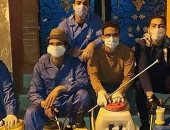 شباب قرية الصلعا يشاركون فى حملة تطهير لمكافحة فيروس كورونا بسوهاج