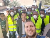 صور.. حملة تعقيم قرية يوسف الصديق بالفيوم ضد فيروس كورونا