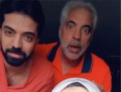 فيديو..أحمد ناجى في دور الأب المصدوم على "تيك توك" بمشاركة أولاده