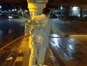 صور.. حملات تطهير لشوارع الإسكندرية ورشها بالمطهرات خلال حظر التجوال