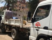 صور.. حملة مكبرة لتطهير منازل وشوارع قرية الهياتم بعد اكتشاف حالة مصابة بفيروس كورونا