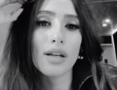 زينة: فى حياة كل واحد مننا بومة لازم تصحيه على مصايب.. خليكم متفائلين