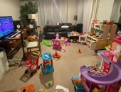 لعب ولاده فى كل مكان..محمد حماقى يكشف معاناة العمل من المنزل وخليك بالبيت 