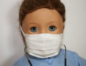 شركة ألعاب تشيكية تنتج لعب أطفال بـ"كمامات" بسبب كورونا