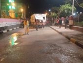 تواصل رش وتطهير القطاعات الخدمية والأماكن العامة بالمنيا.. صور