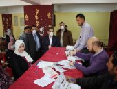 بدء تسليم شرائح التابلت لطلاب الأولى الثانوى فى الغربية ..صور