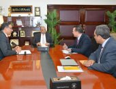 وزير التنمية المحلية يوجه بتطبيق الإجراءات الوقائية بمشروعات تنمية الصعيد